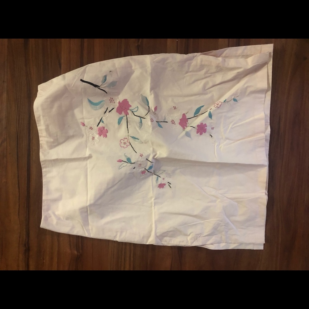 Ann Taylor Light Pink Flower Designed